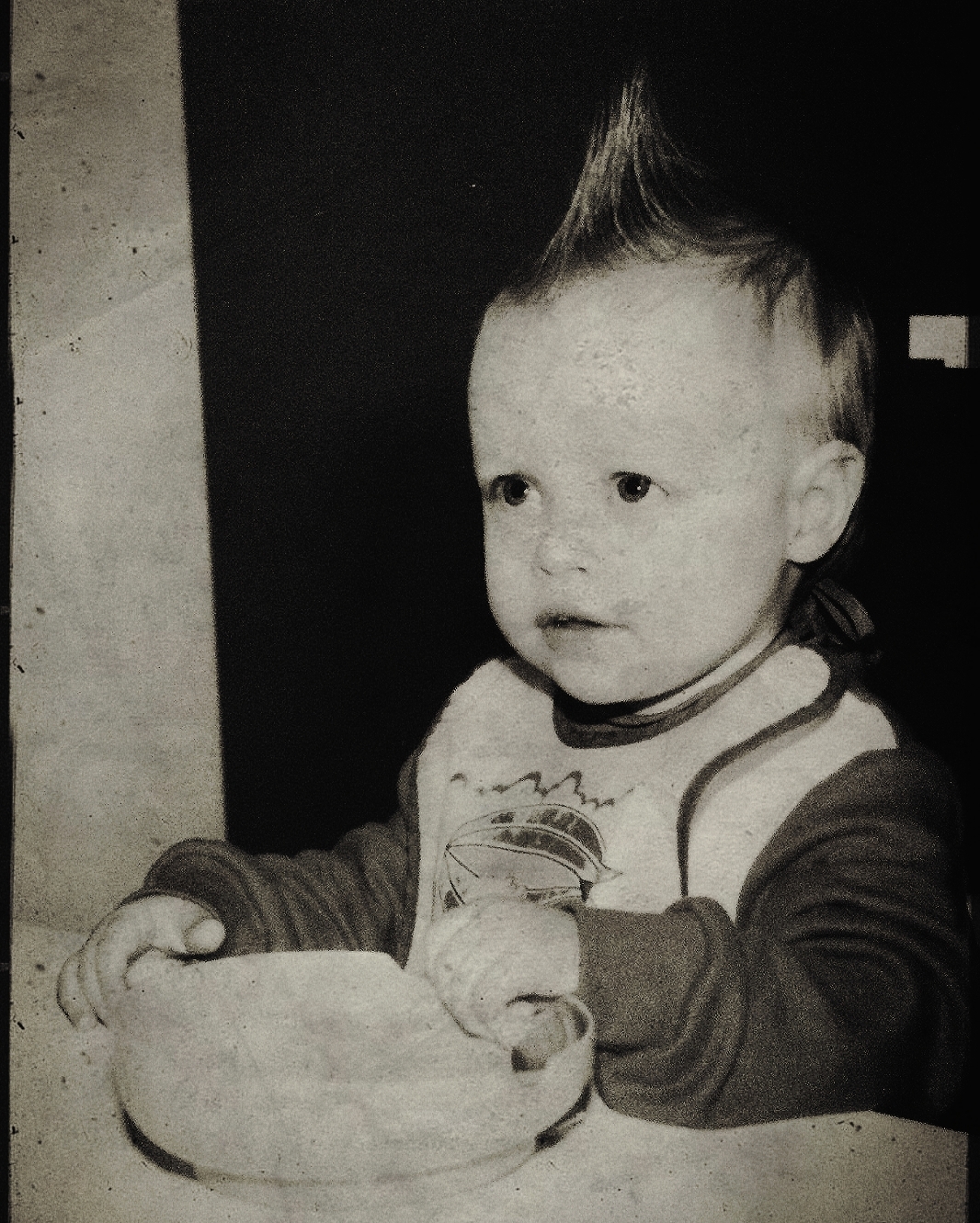 Neva - Jalkinemuotoilijaksi kouluttautunut taitaja